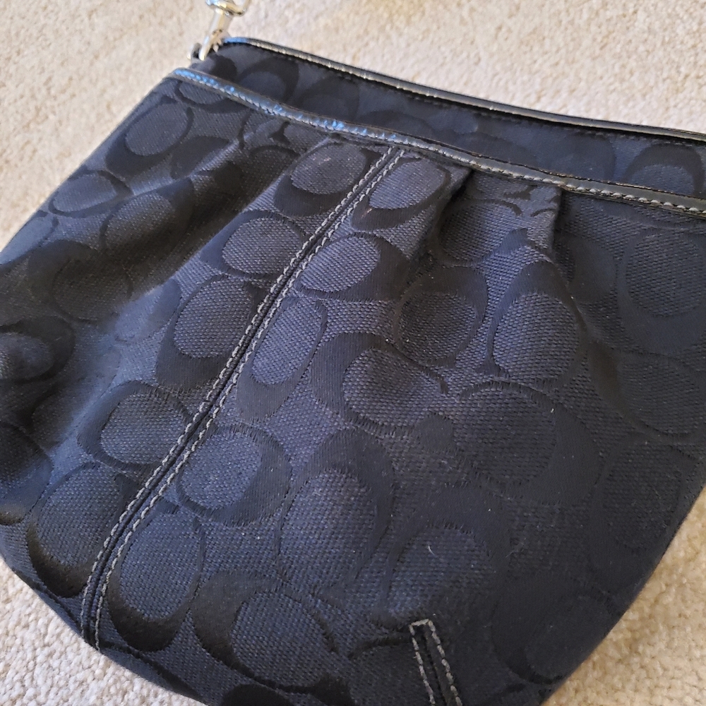 Coach Logo Black Crossbody with Silver tone Hardware. Excellent Condition